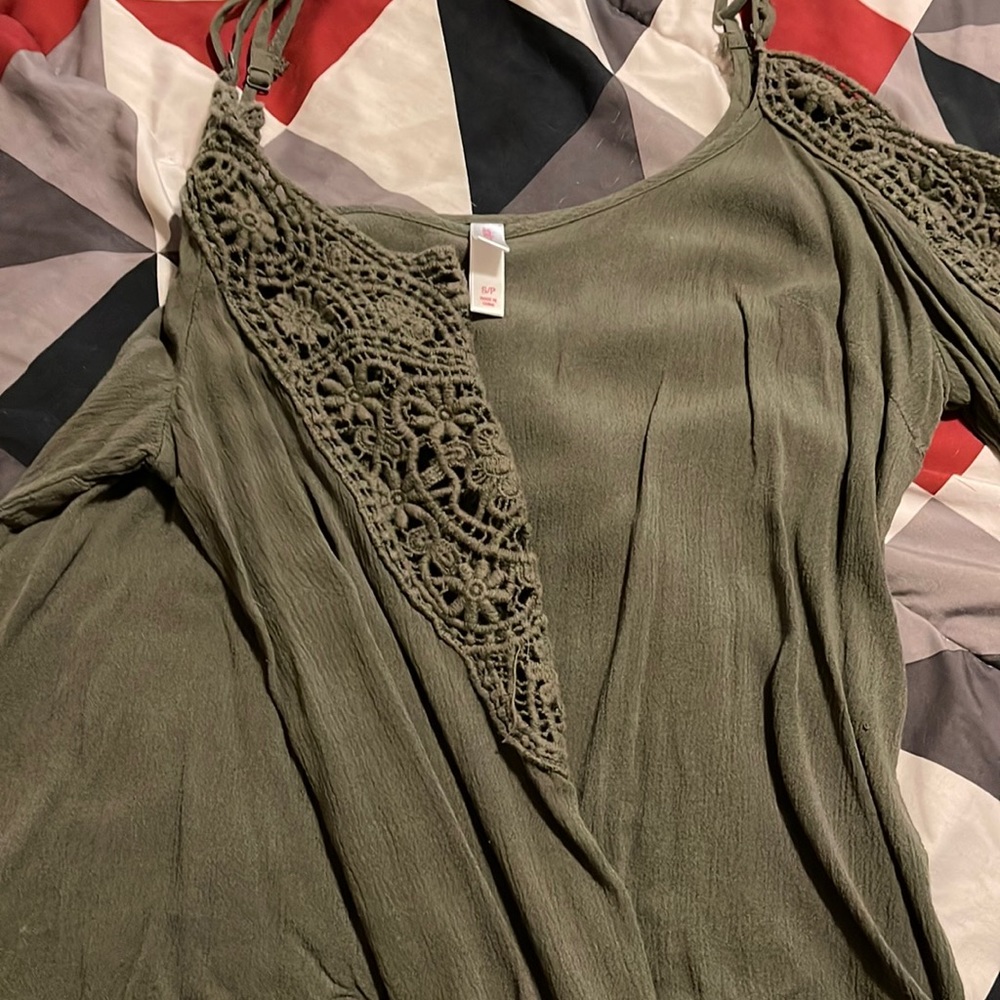 Off the shoulder top camo colored size small barley worn